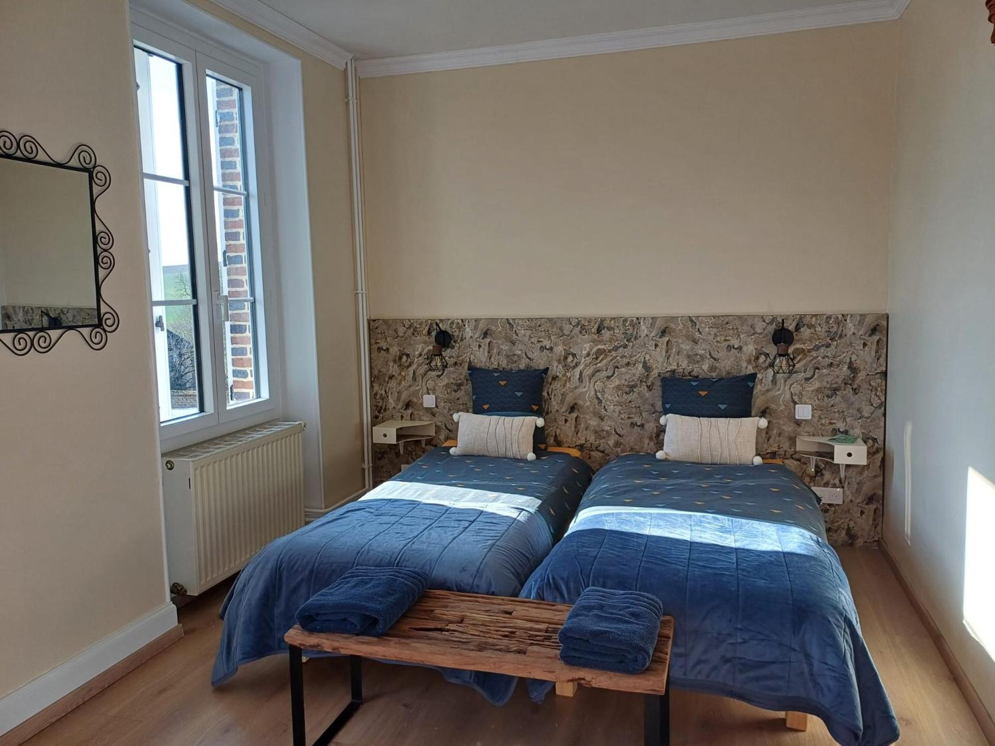 La Demeure D'Othe Bed & Breakfast Sormery Luaran gambar