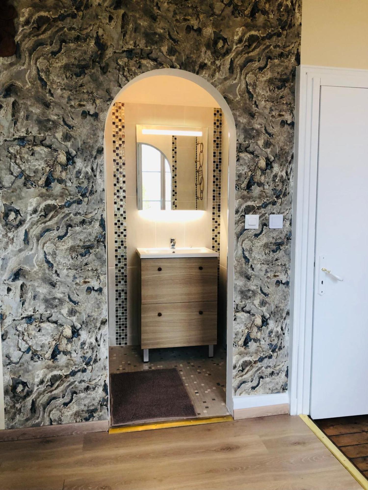 La Demeure D'Othe Bed & Breakfast Sormery Luaran gambar